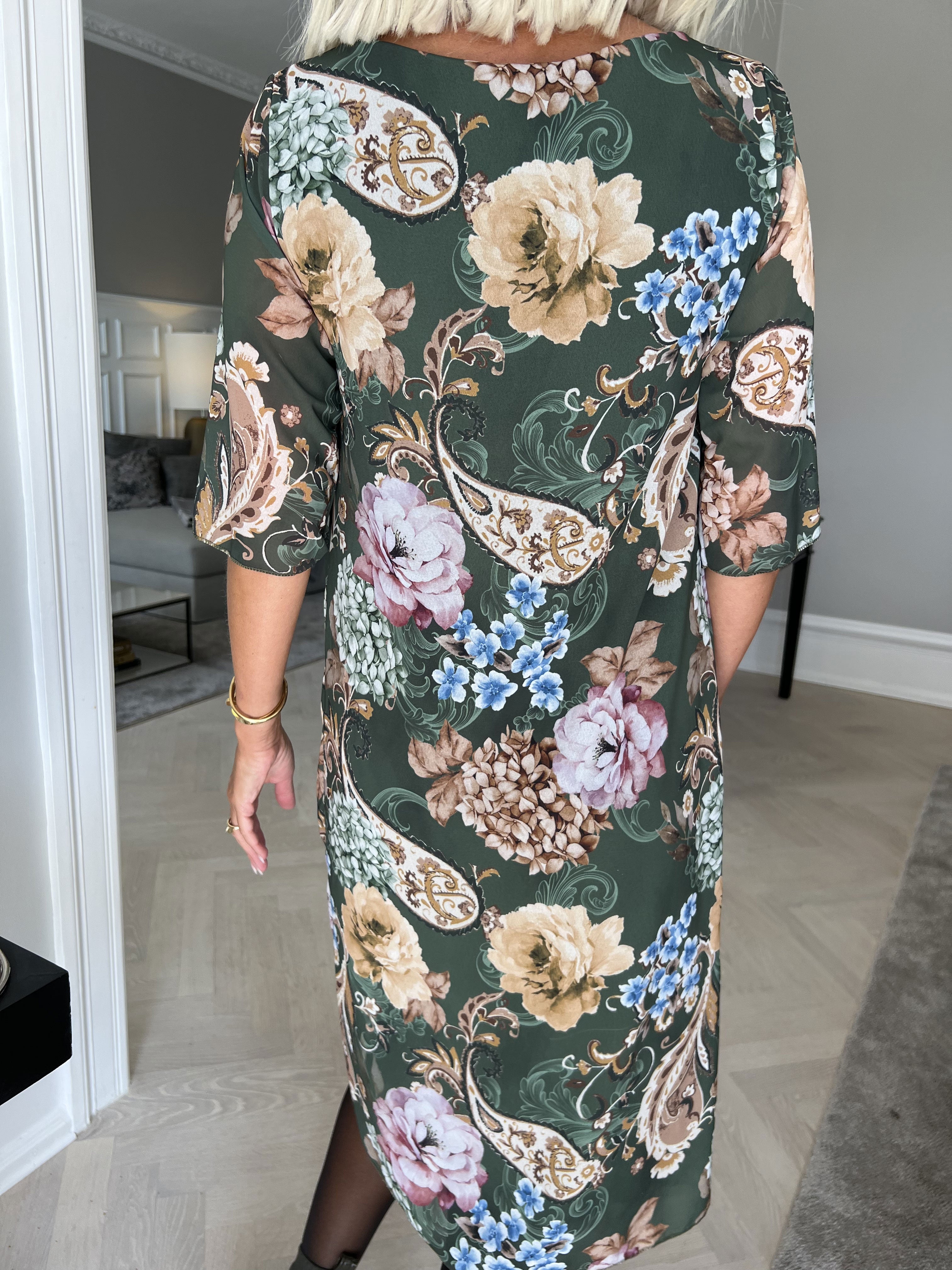 Zion Flower - Plisserad klänning med blommönster - Rose